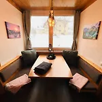 Wellness-apartment Seefeld And Chill Im Zentrum Mit Pool, Sauna Und Netflix For Free Seefeld in Tirol