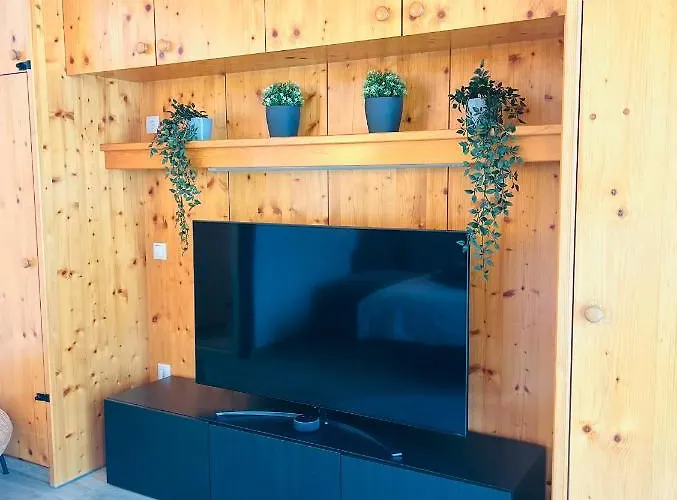 Wellness-apartment Seefeld And Chill Im Zentrum Mit Pool, Sauna Und Netflix For Free Διαμέρισμα