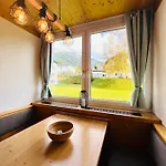 Wellness-apartment Seefeld And Chill Im Zentrum Mit Pool, Sauna Und Netflix For Free Lejlighed *