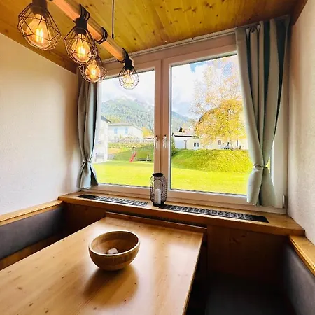 Wellness-apartment Seefeld And Chill Im Zentrum Mit Pool, Sauna Und Netflix For Free Апартаменты *